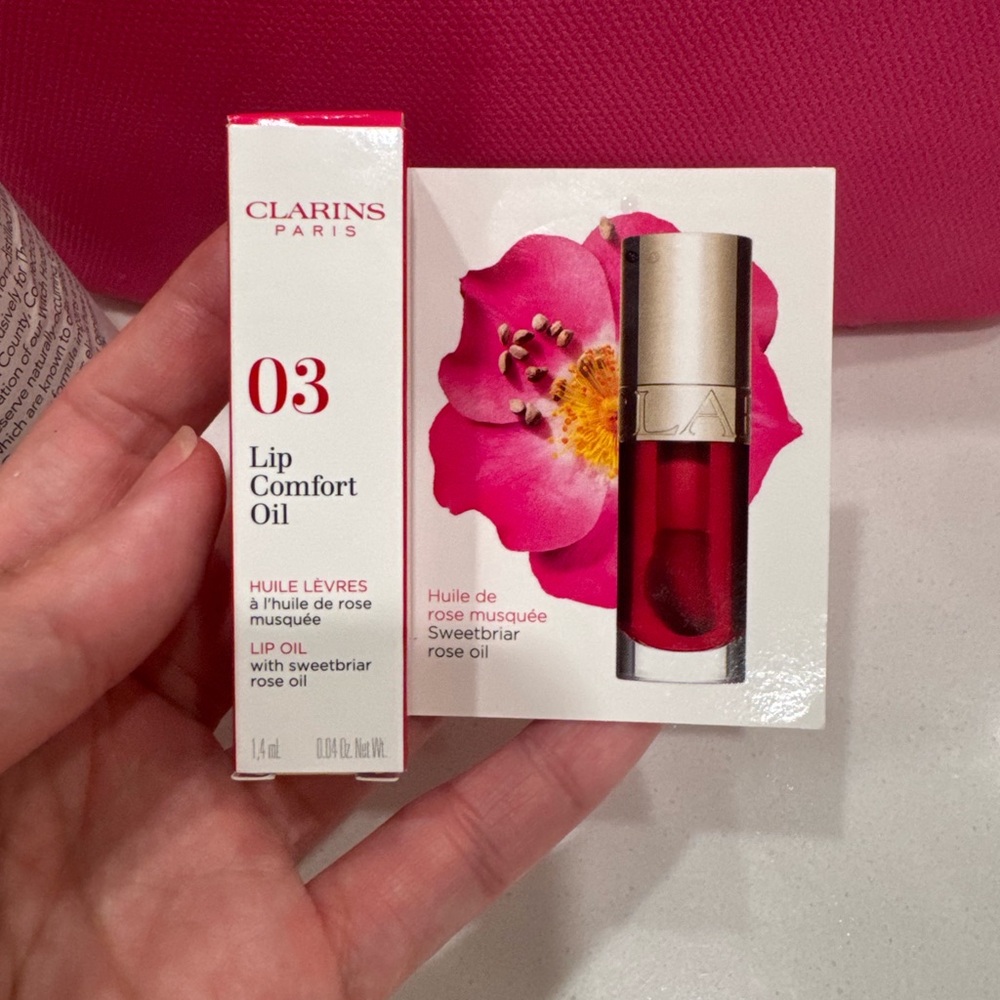 Clarins Lip Comfort Oil in Red
